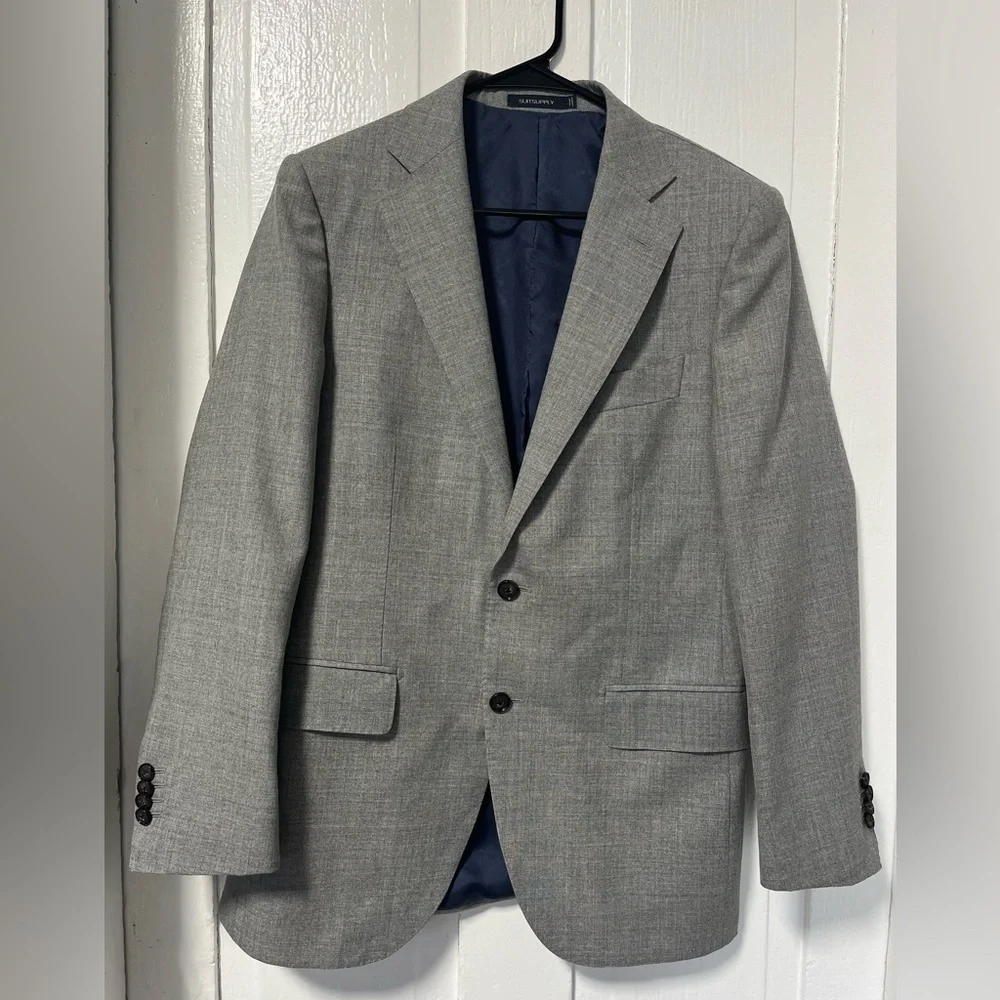 Suitsupply Lazio Single Breasted Light Grey Slim Fit Rustic Tropical Wool 38R